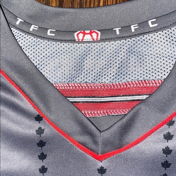 NWOT 2015 Toronto away jersey - Picture 4 of 10